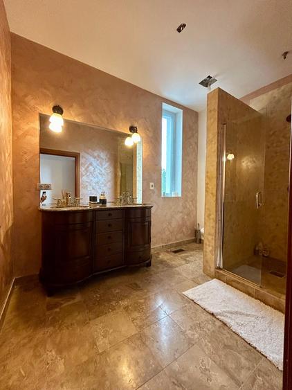Duplex voluminos, perfect pentru un bussines sau o familie numeroasa