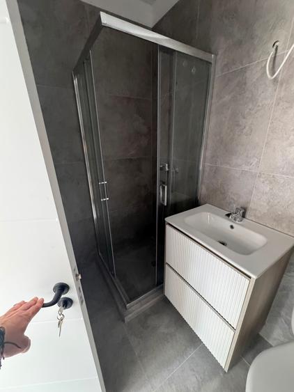 Apartament de inchiriat nemobilat cu 2 camere