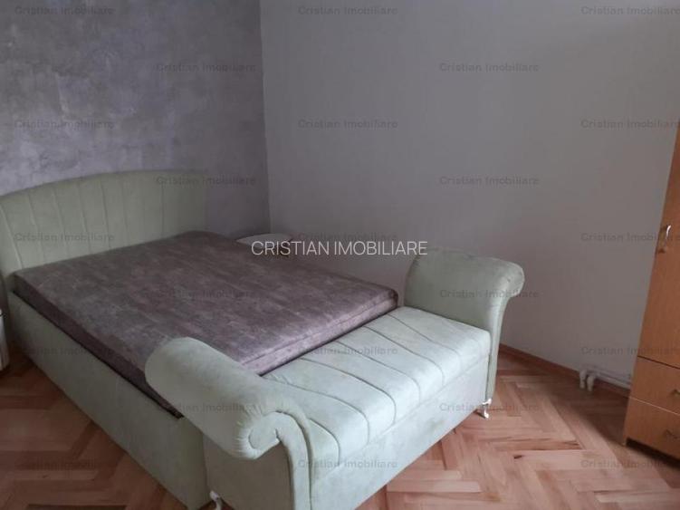 1100mp util IMENSA VILA P+1+M+ 2 spatii comerciale, zona Centrala - 15