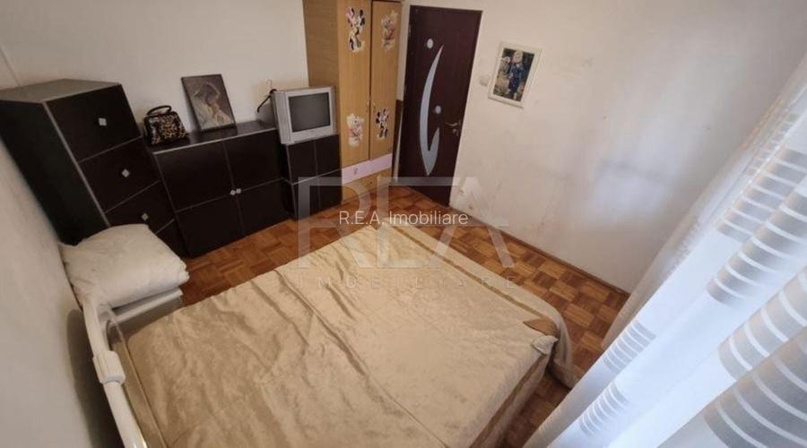 4 camere Chisinau decomandat,centrala,inst. schimb.,et. 5,an 1981,105 mp - 6