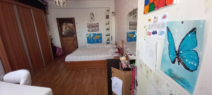 Închiriez apartament 3 camere - 3