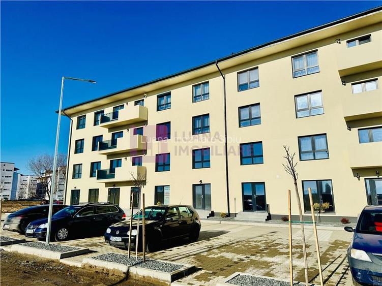 Spatiu comercial NOU | Doamna Stanca  | 71,5  mp | vitrine la strada - 6