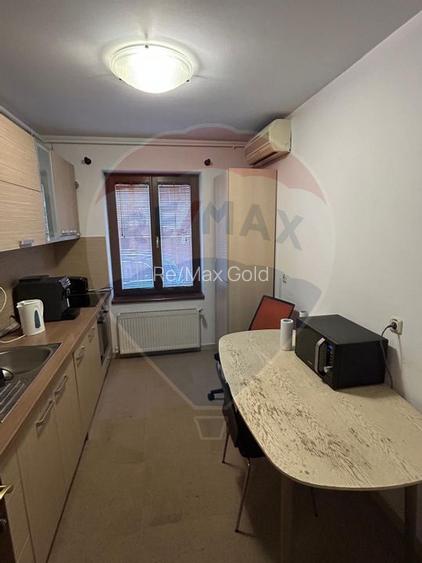 Inchiriere spratiiu birouri 65 mp + locuri parcare Piata Victoriei - 3