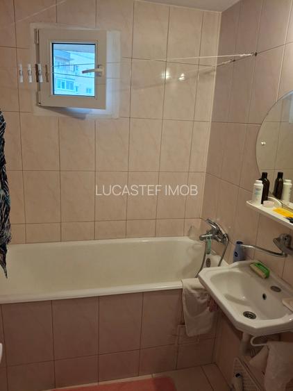 4Camere Crangasi  Metrou Piata - 15