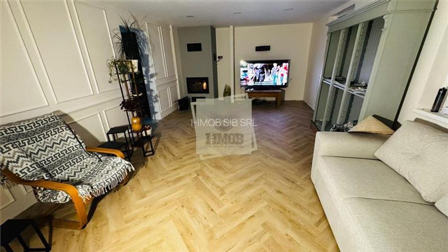 Vila cu 5 camere 3 bai si 400 teren in Sibiu - 8