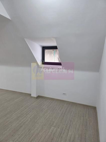 Vila de vanzare cu 6 camere in Sinaia - 11