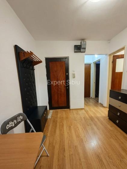Apartament 2 camere decomandat de închiriat – zona Vasile Aaron, lângă Shopping - 9