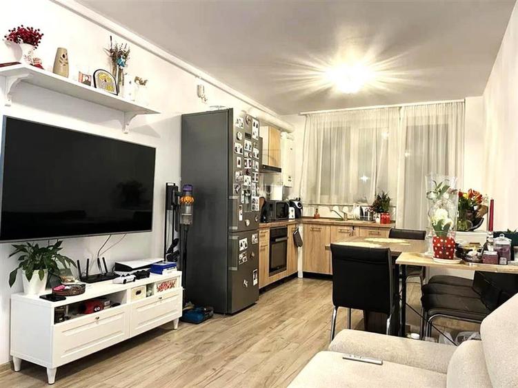 TORONTALULUI - ETAJ 1 - 3 CAM - 2 BAI - 2 BALCOANE - 1LOC PARCARE IN CF - LIFT - 4