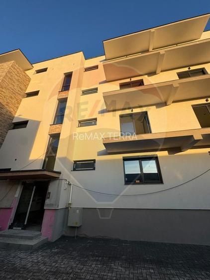 APARTAMENT CONFORT LUX DE VANZARE IN CENTRUL VECHI 4 CAMERE - 12