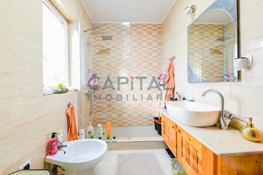 | COMISION 0 | Apartament modern si luminos, 3 camere + terasa | 60 MP | - 17