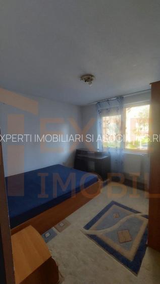 Apartament 2 camere de vanzare, situat in zona Tomis II - 8