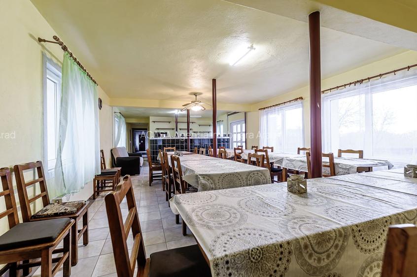 Clădire potrivită pentru proiecte educaționale sau de îngrijire - 9