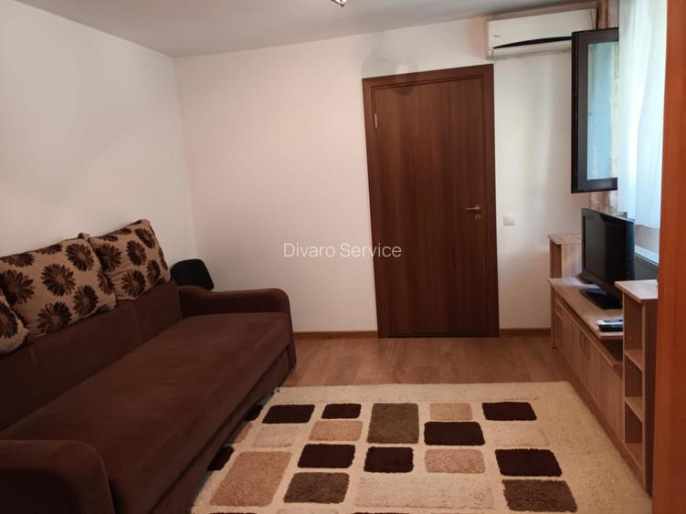 Vanzare proprietate cu doua case si intrari separate curte Giulesti - 19