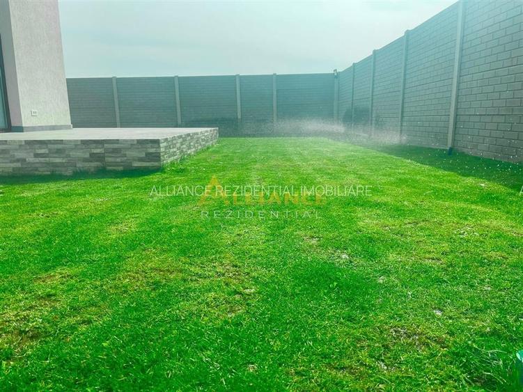 Casa individuala - 300 mp - 5 camere - 3 bai - 20