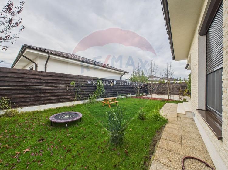 Casa cu 3 camere de vanzare | Petresti | Curte 214mp - 32