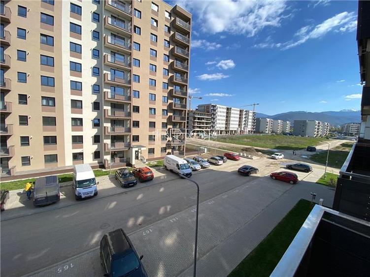 Studio, 48mp, cu Parcare, zona Coresi - 13