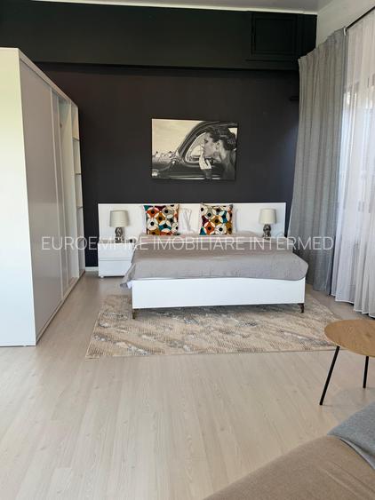 Studio de vanzare, zona Km 4-5 - 7