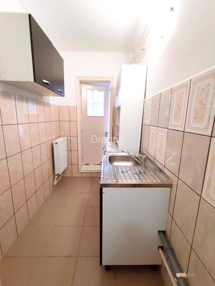 3 camera cu gradina si 2 intrari - 5