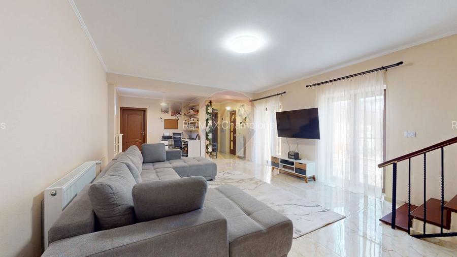 Doua case, 8 camere- oportunitate business - Bod, 2164 mp teren - 9