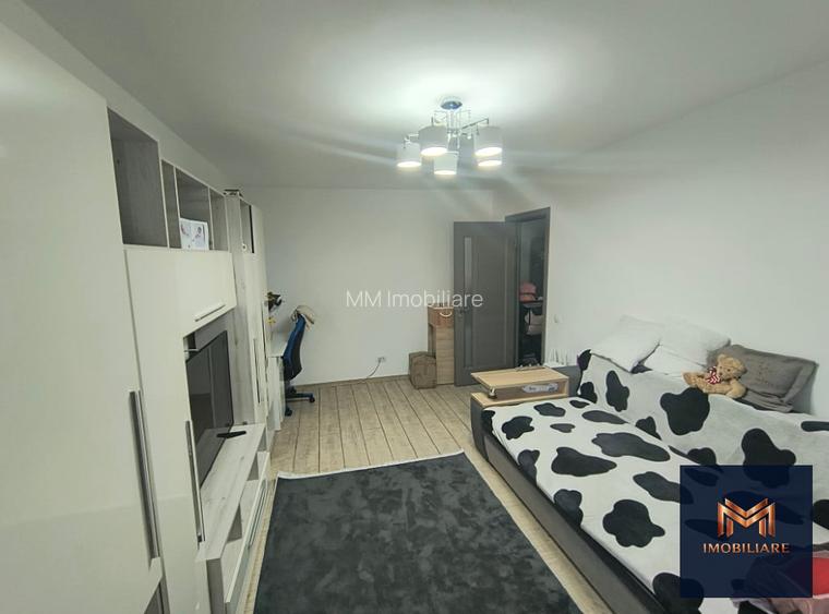 Apartament 3 camere Central, renovat 2023, decomandat, etaj intermedia - 2