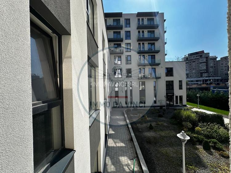 Locație de TOP!  Spațiu comercial 194 mp în Bloc Nou - 10