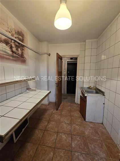 LOCUINTA TA APROAPE DE PARC BLOC Y ! - 12