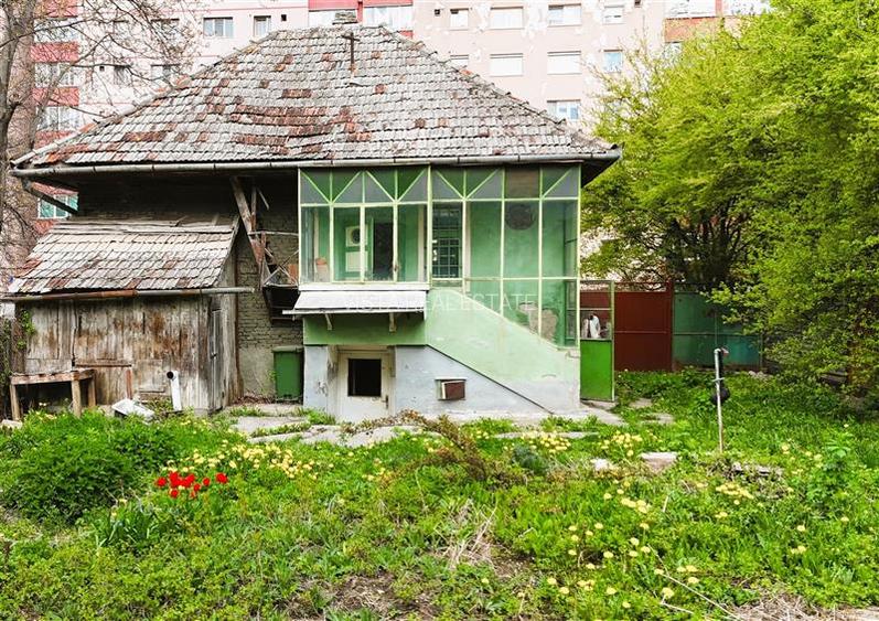 Oportunitate rara in Brasov! Casa individuala cu teren generos in  Brasov - 3