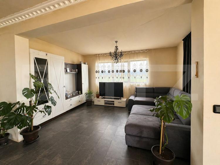 Casă individuală modernă, 196 mp utili, teren 600 mp - panoramă superbă-Dezmir - 2