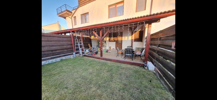 Vand apartament 3 camere decomandate , la vila cu curte individuala - 10