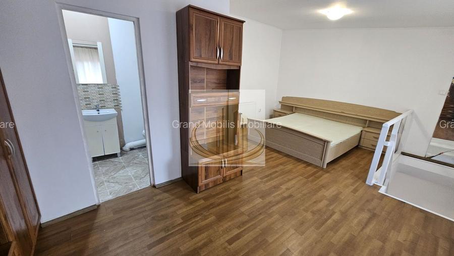 Apartament cu 2 camere de vânzare  la casa in curte comuna - 2