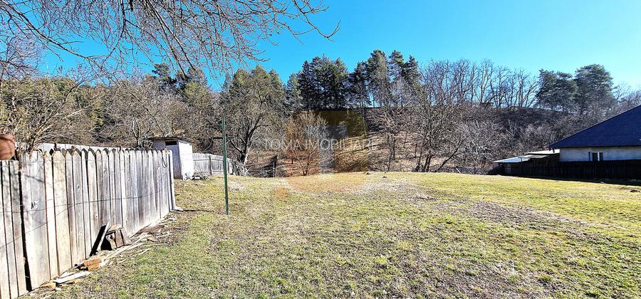 Casă cu 5 camere și teren generos de 2135 mp în Bistrița, jud. Neamț - 2