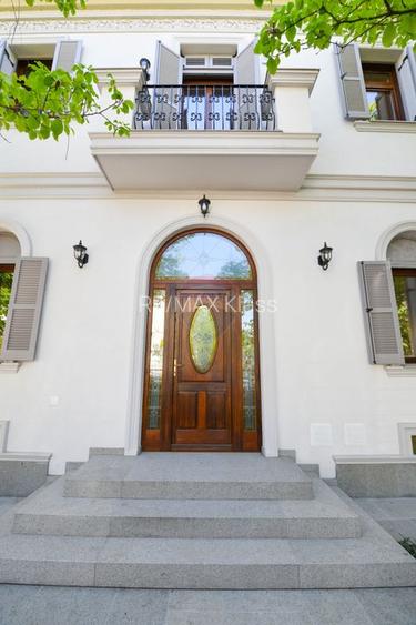 Eleganta arhitecturala si rafinament contemporan in zona Cotroceni - 21