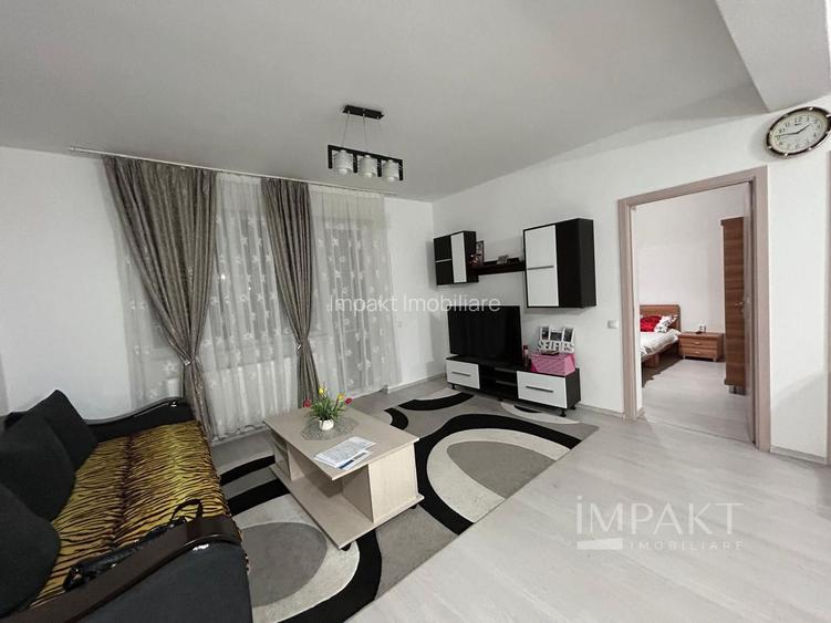 Apartament de inchiriat cu 3 camere, parcare, zona Terra! - 2