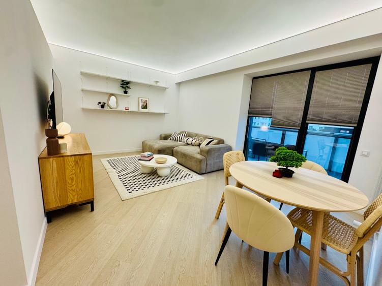 Direct proprietar -  3 camere decomandat Cortina North -  loc parcare inclus - 2