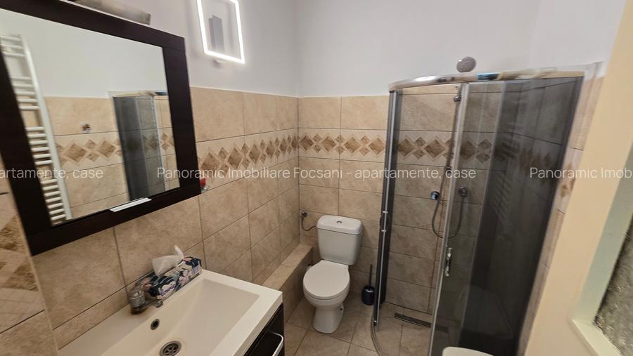 Apartament de vanzare  2 camere, central Focsani - 12