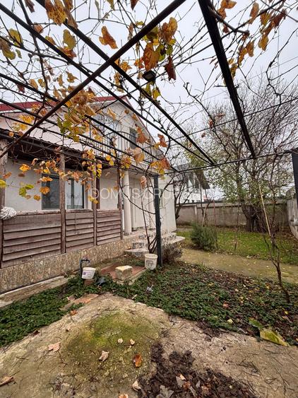 Casa parter si mansarda Poiana - 2