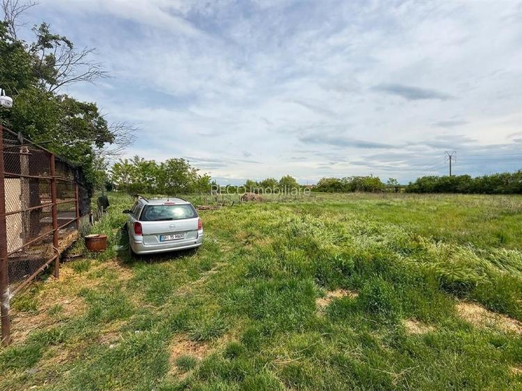 RECO Casa de vanzare cu 3014 mp teren si dublu front stradal ,Gepiu - 7