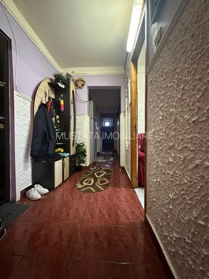 Apartament 4 camere decomandat, C. Calarasilor-Viziru 3. - 4