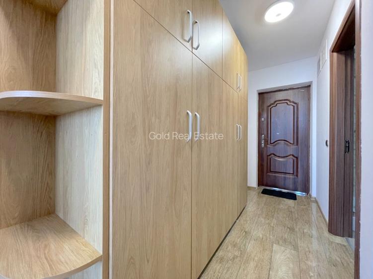 Apartament cu 2 camere de inchiriat, cu dressing si parcare, zona Tractorul - 7