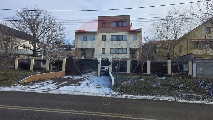 Casă / Vilă de vânzare în zona Calugareni, jud. Vaslui - 0% Comision - 2