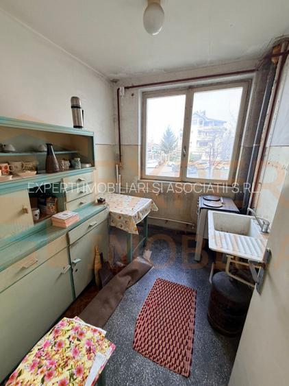 Apartament 2 camere, situat in zona Abator - 10