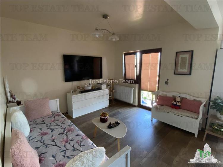 Vila spatioasa cu 3 apartamente in Fundeni Dobroiesti - 19