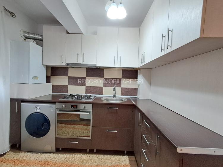 Apartament 2 camere mobilat si utilat, cu parcare inclusa,strada Eroilor, Flores - 6