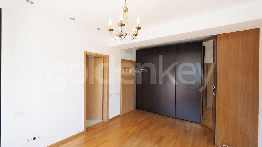 Apartament insorit cu 4 camere | garaj si boxa - 8