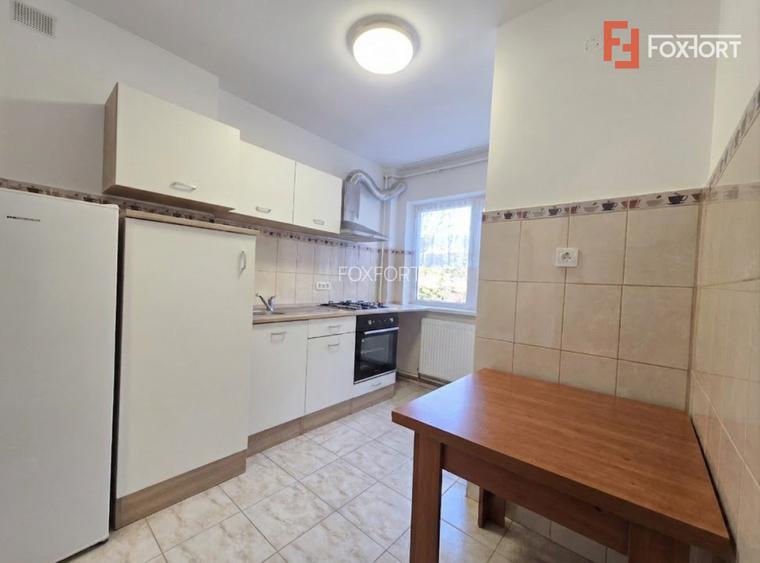 Apartament luminos de vanzare 2 camere, Podgoria Etaj 2 - 2
