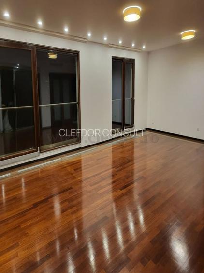 Aviatorilor - penthouse cu 5 camere de inchiriat, terasa 134mp - 2