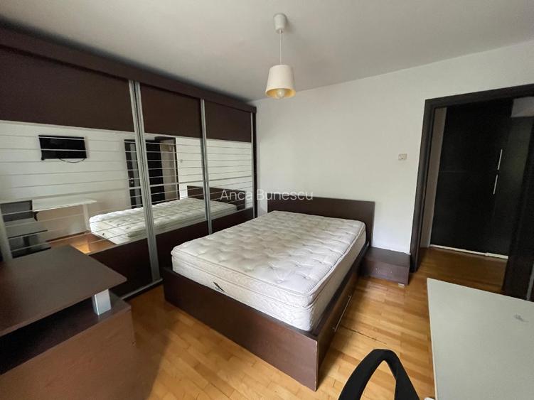 Apartament cu 3 camere de închiriat - 6