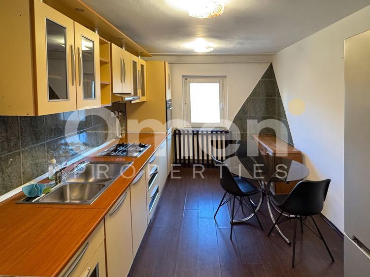Apartament 4 camere de închiriat | central | etaj 2 | semidecomandat |