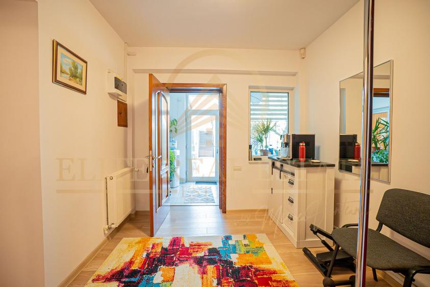 Casa P+1+M - 5 camere - Garaj - Panouri Fotovoltaice - Bratianu