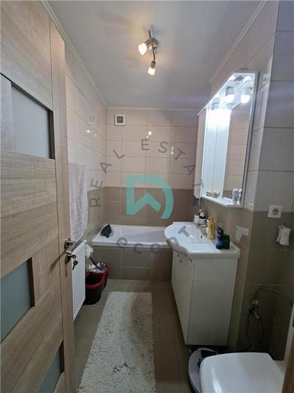 Apartament 2 camere, Spitalul Judetean, etaj intermediar, renovat